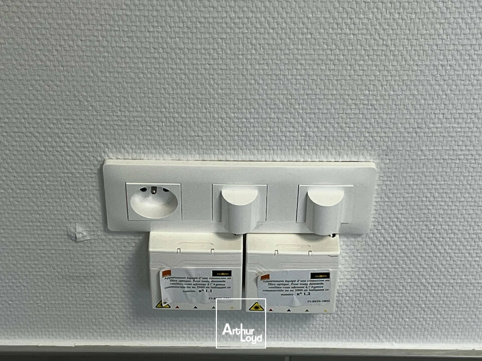 Locaux d'activité & Entrepôts - Vente - SOUFFELWEYERSHEIM - 67460 - 385-385 - 7644071