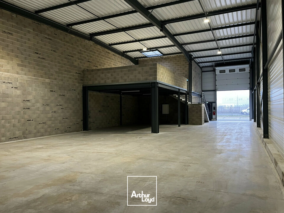 Locaux d'activité & Entrepôts - Vente - SOUFFELWEYERSHEIM - 67460 - 385-385 - 7644064