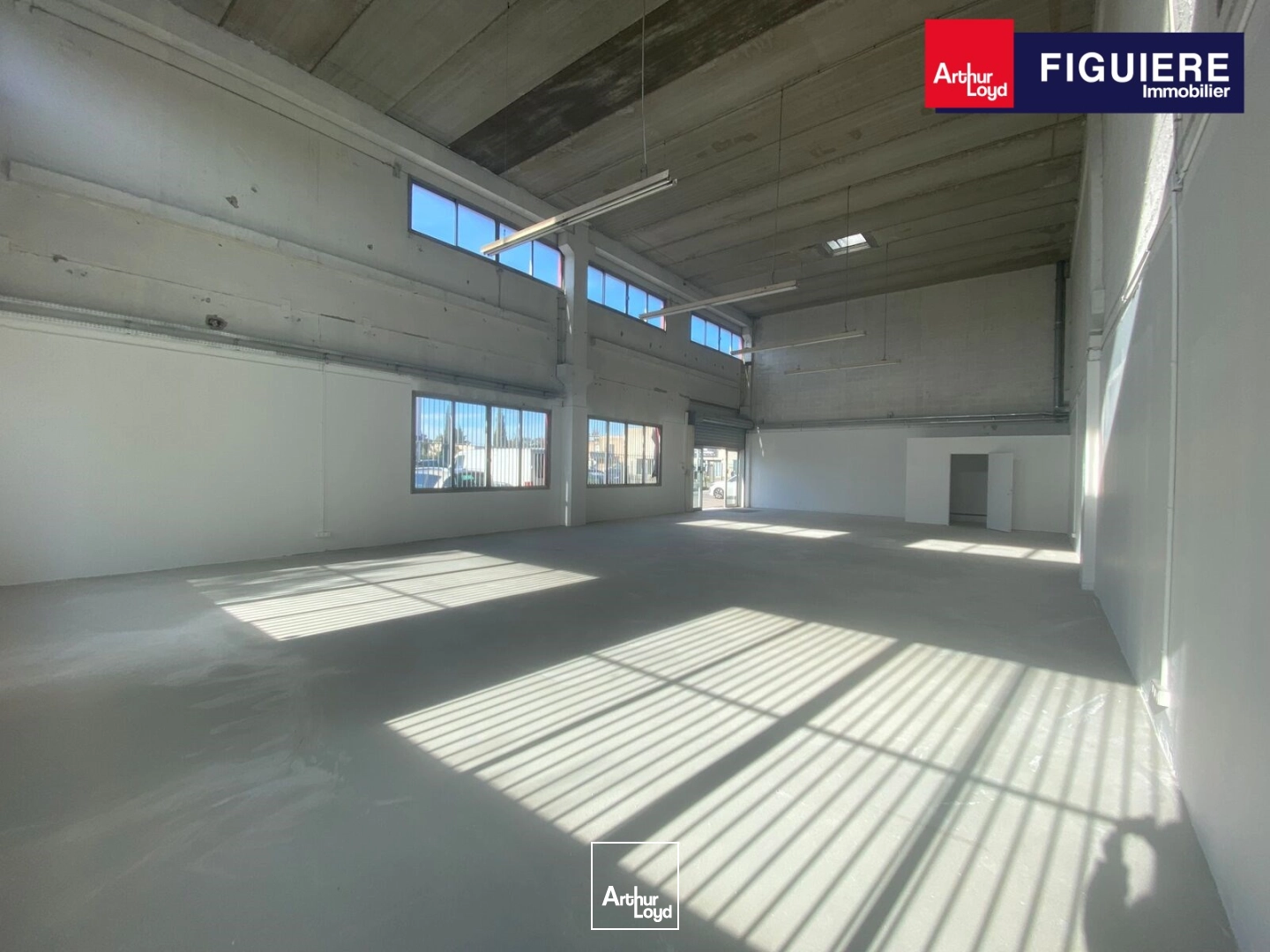 Locaux d'activité & Entrepôts - Location - SALON DE PROVENCE - 13300 - 200-200 - 7649814