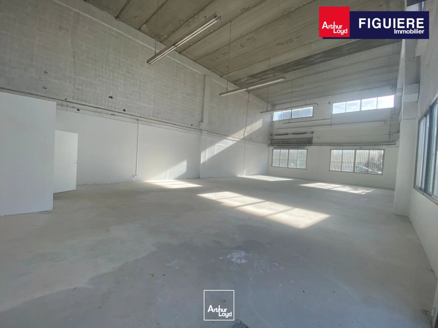 Locaux d'activité & Entrepôts - Location - SALON DE PROVENCE - 13300 - 200-200 - 7649817