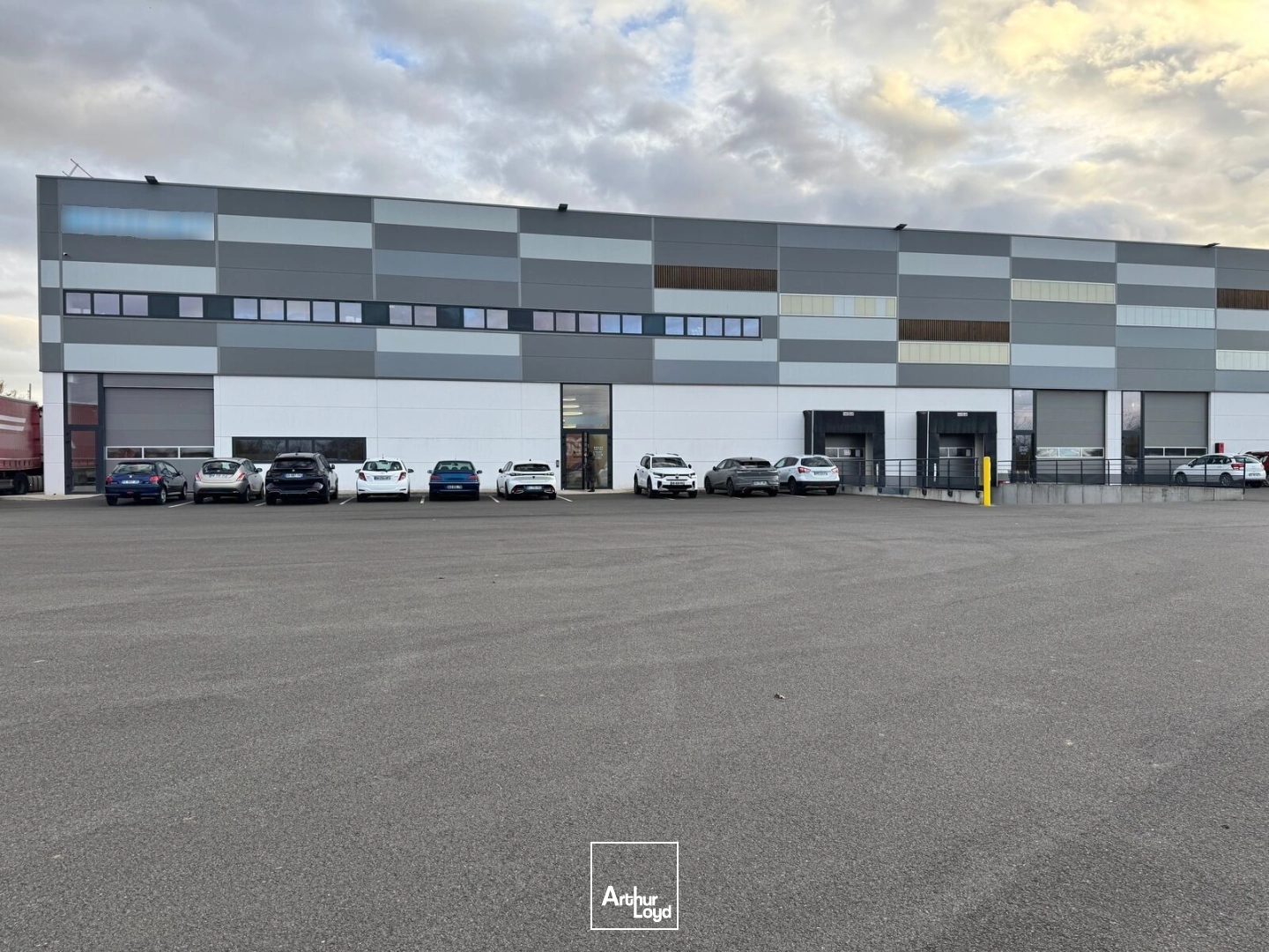 Locaux d'activité & Entrepôts - Location - NEUVILLE SUR OISE - 95000 - 2887-2887 - 7653961