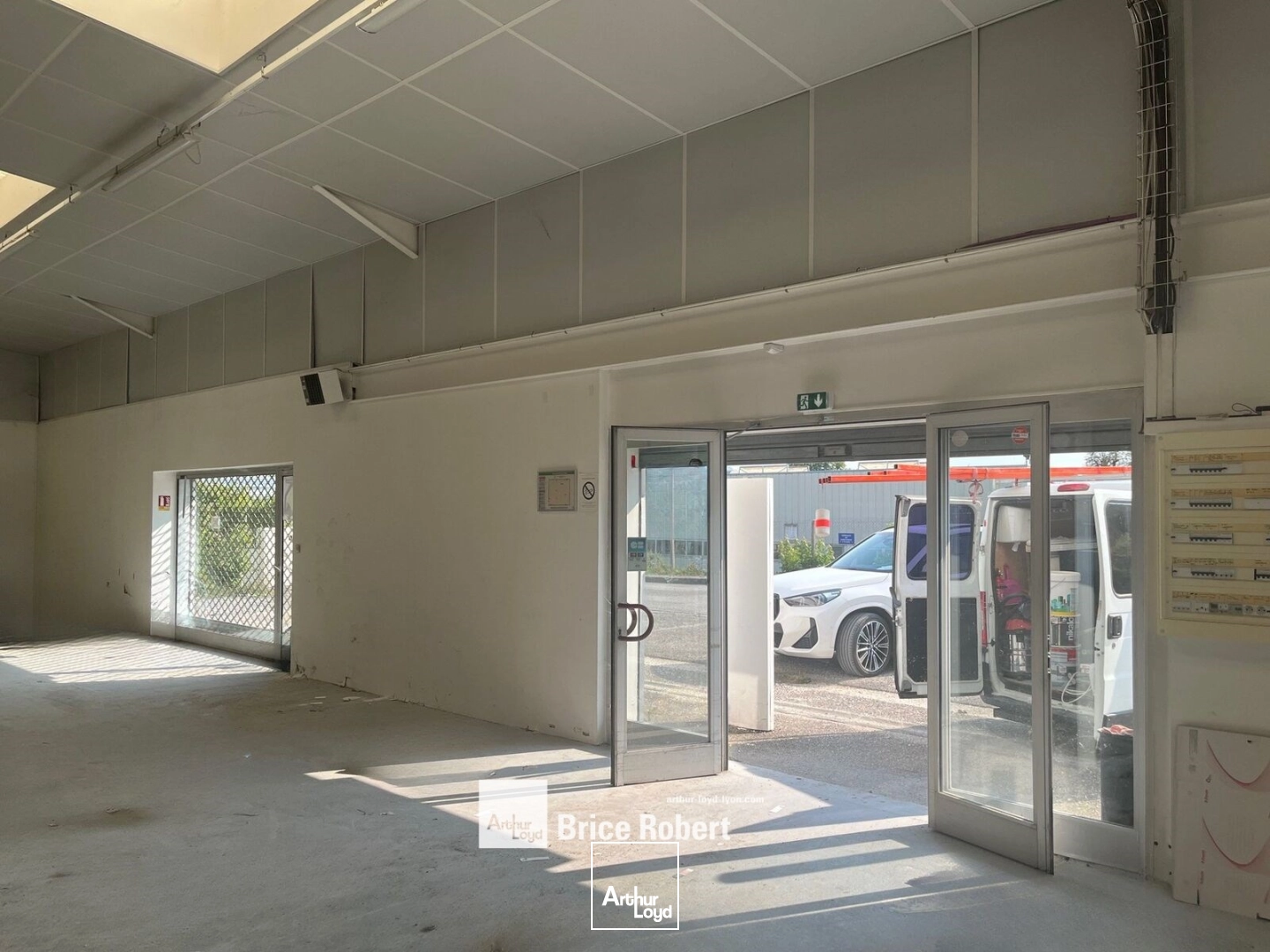 Locaux d'activité & Entrepôts - Location - VOIRON - 38500 - 414-414 - 7661863