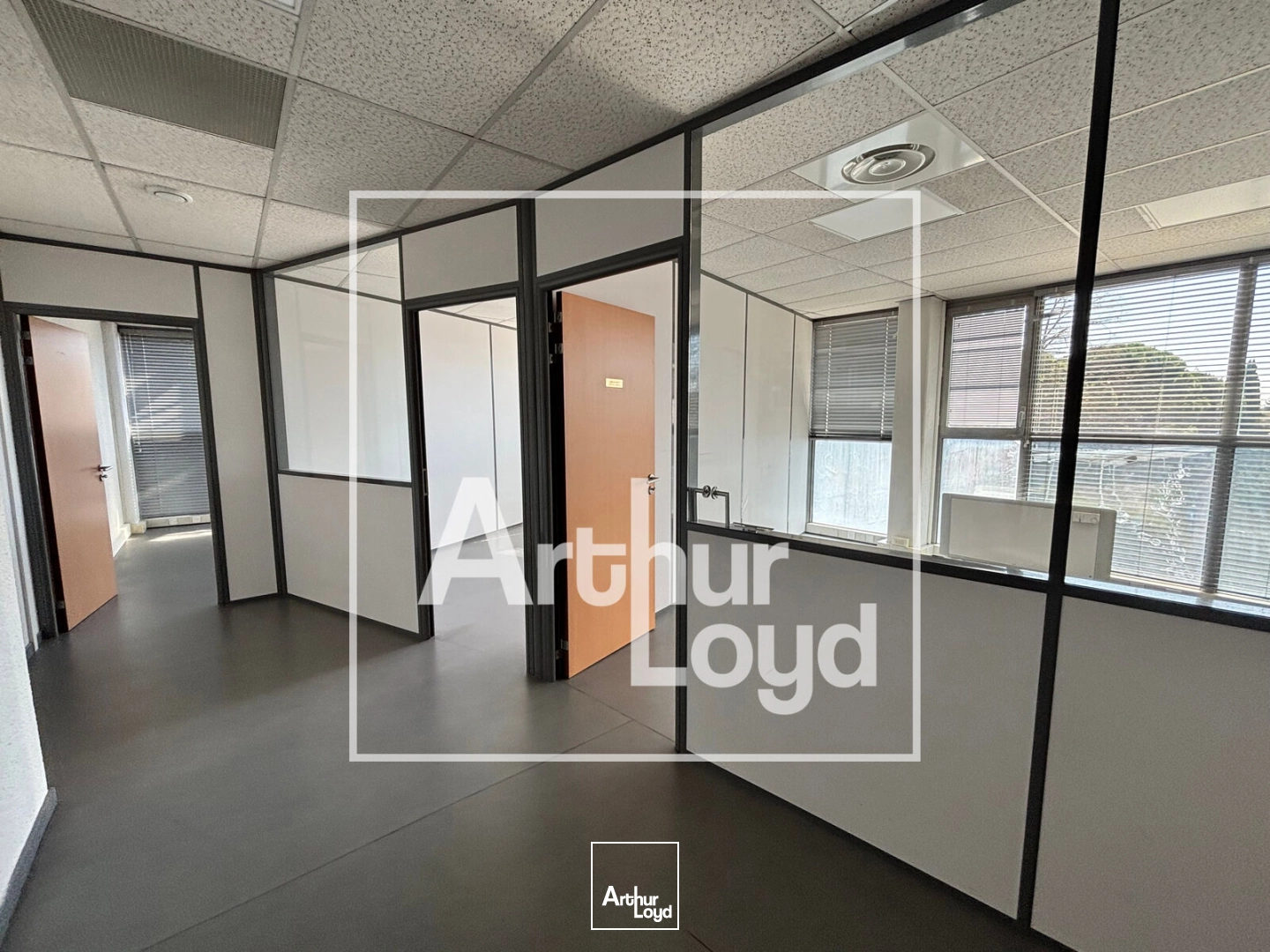 Bureaux - Location - NIMES - 30900 - 141-141 - 7669963