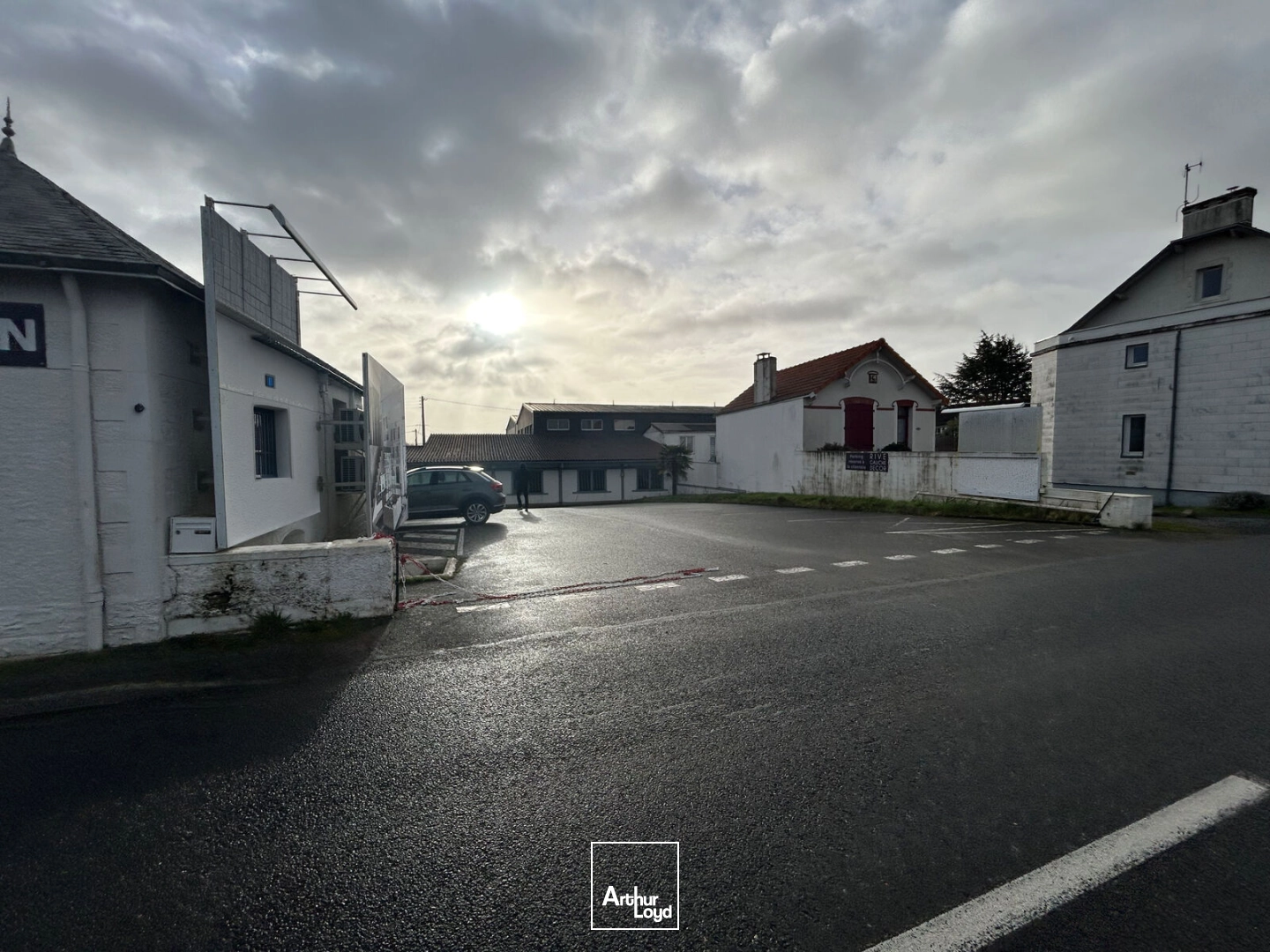 Locaux commerciaux - Location - DIVATTE SUR LOIRE - 44450 - 592-592 - 7670981