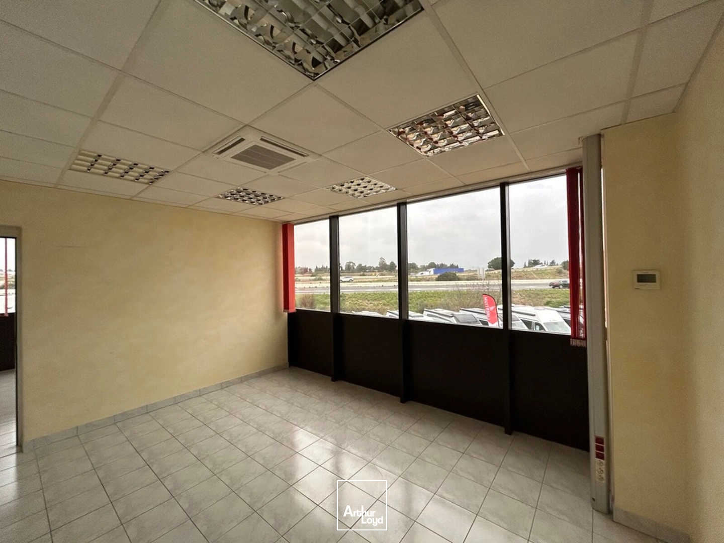 Locaux d'activité & Entrepôts - Location - PERPIGNAN - 66000 - 172-867 - 7671076