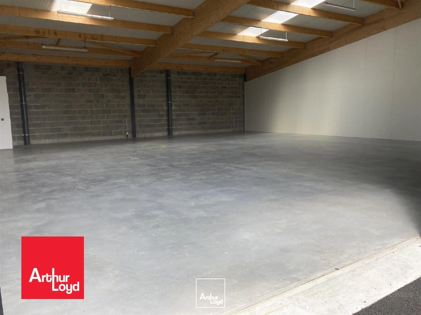 Locaux d'activité & Entrepôts - Location - DREUX - 28100 - 144-144 - 7671408