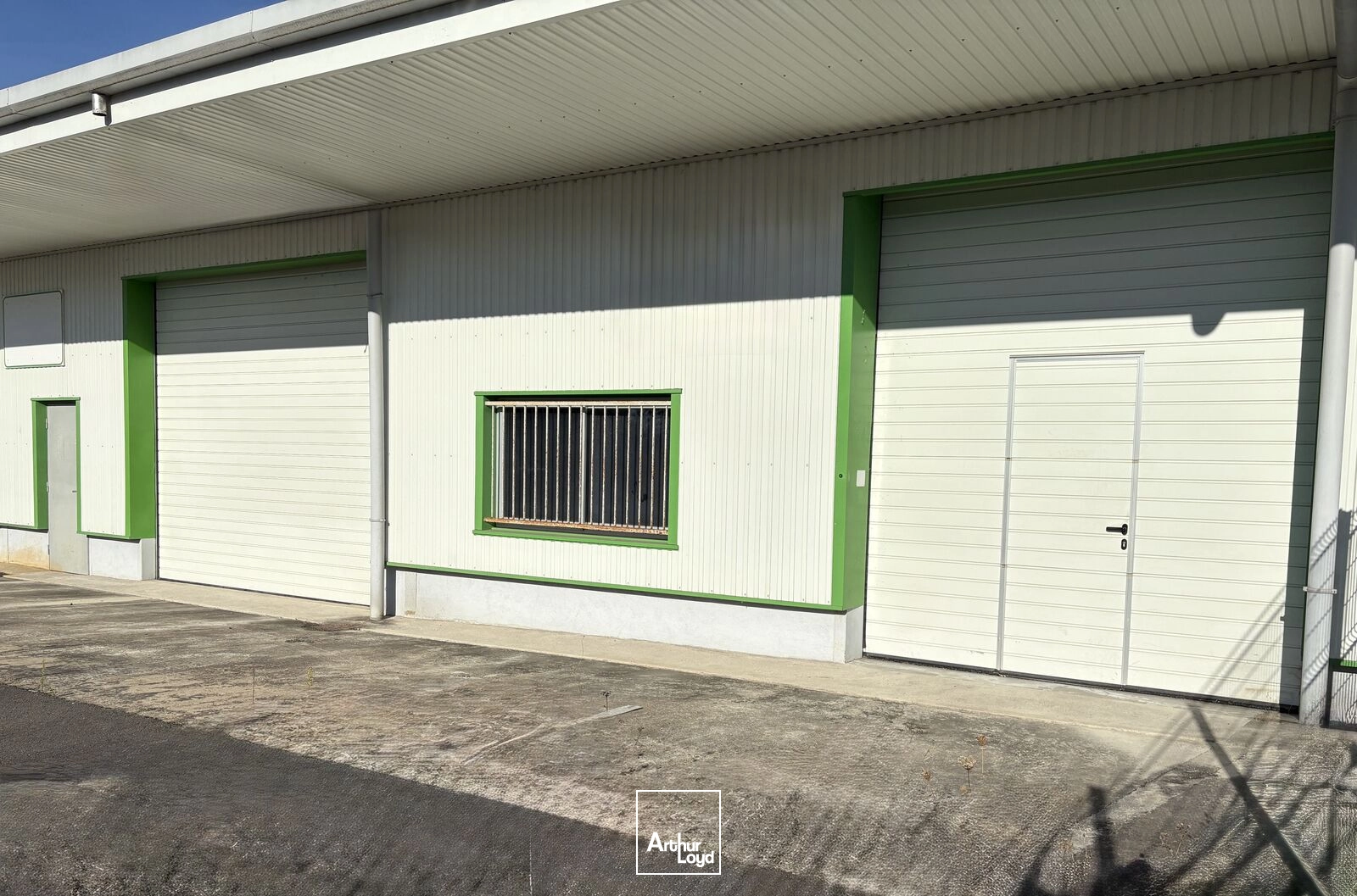Locaux d'activité & Entrepôts - Location - SAINT JEAN DE BRAYE - 45800 - 301.9-301.9 - 7679242
