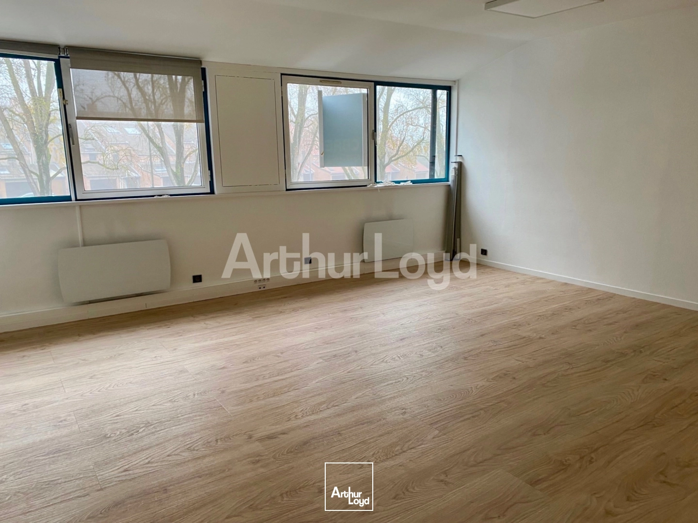 Bureaux - Location - VILLENEUVE D'ASCQ - 59650 - 122-122 - 7718665