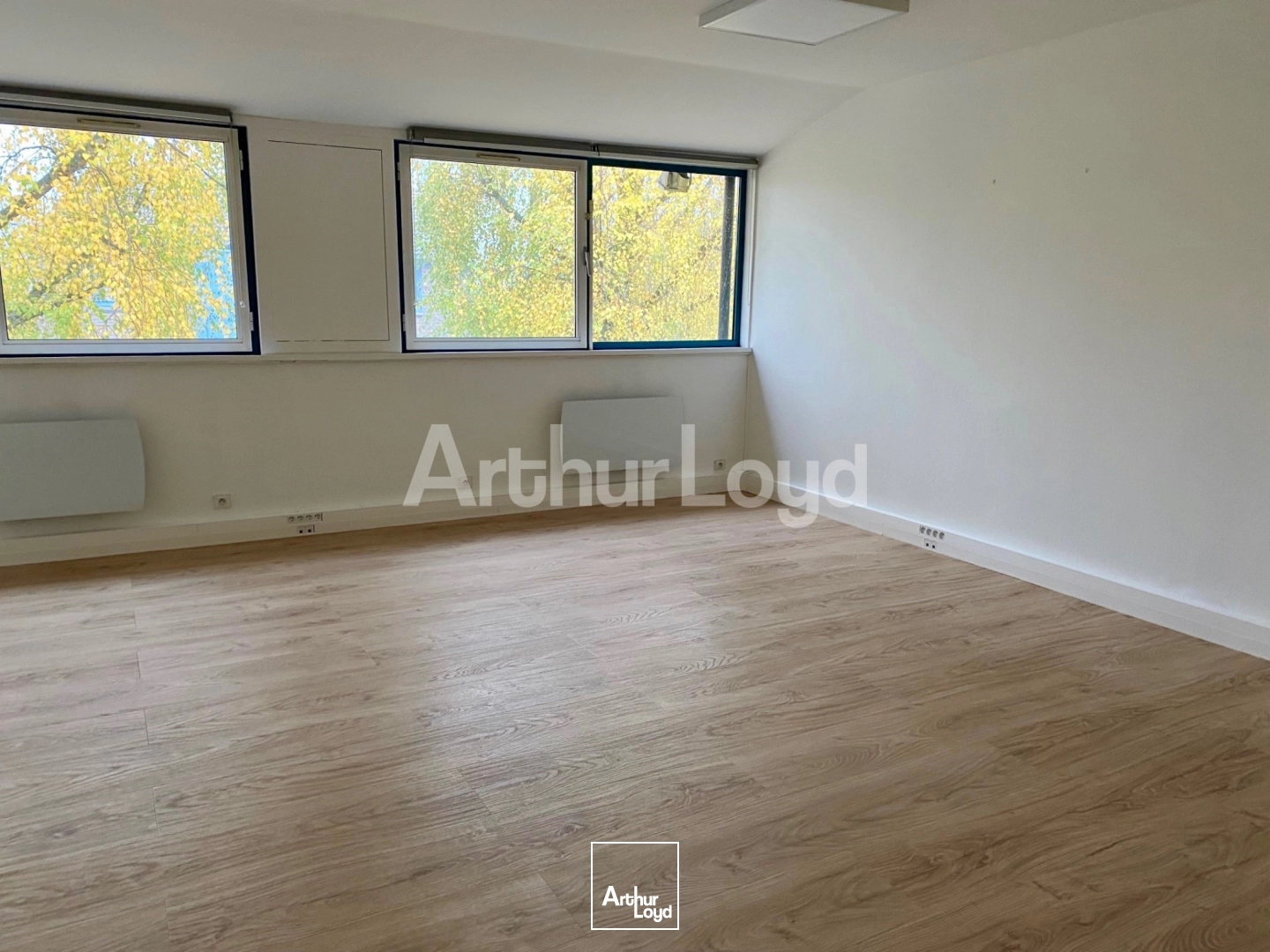 Bureaux - Location - VILLENEUVE D'ASCQ - 59650 - 122-122 - 7718667