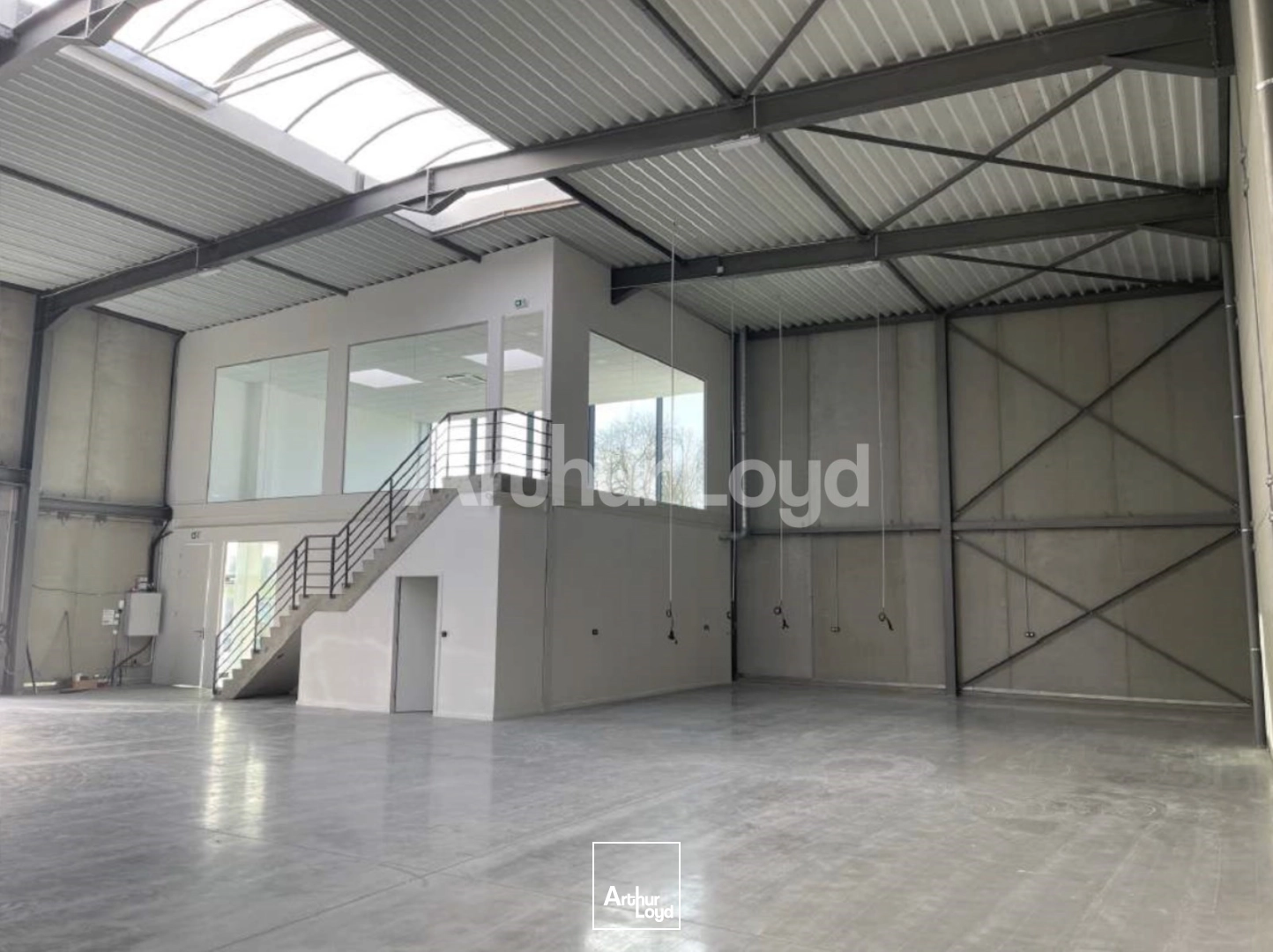 Locaux d'activité & Entrepôts - Location - NEUVILLE EN FERRAIN - 59960 - 420-947 - 7718698