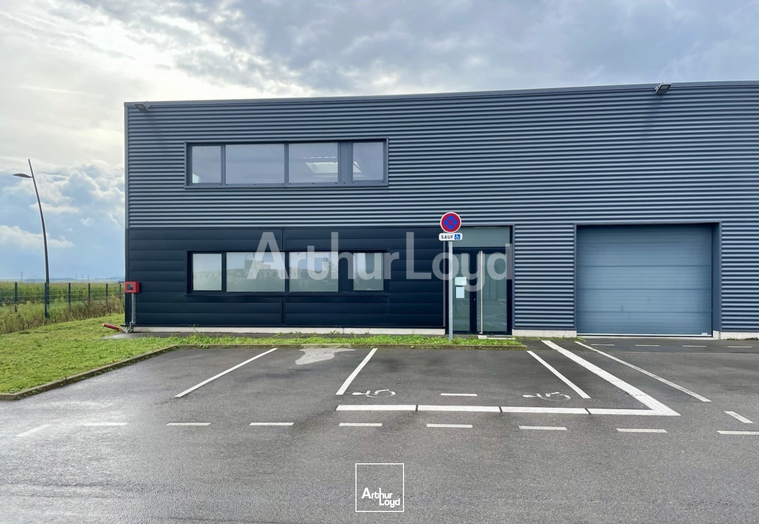 Locaux d'activité & Entrepôts - Location - COQUELLES - 62231 - 360-360 - 7720703