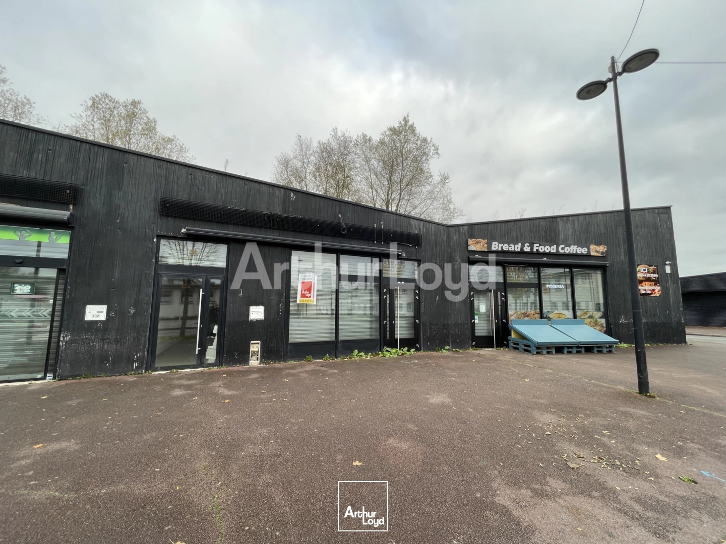 Locaux commerciaux - Location - HAUTMONT - 59330 - 486-486 - 7720741