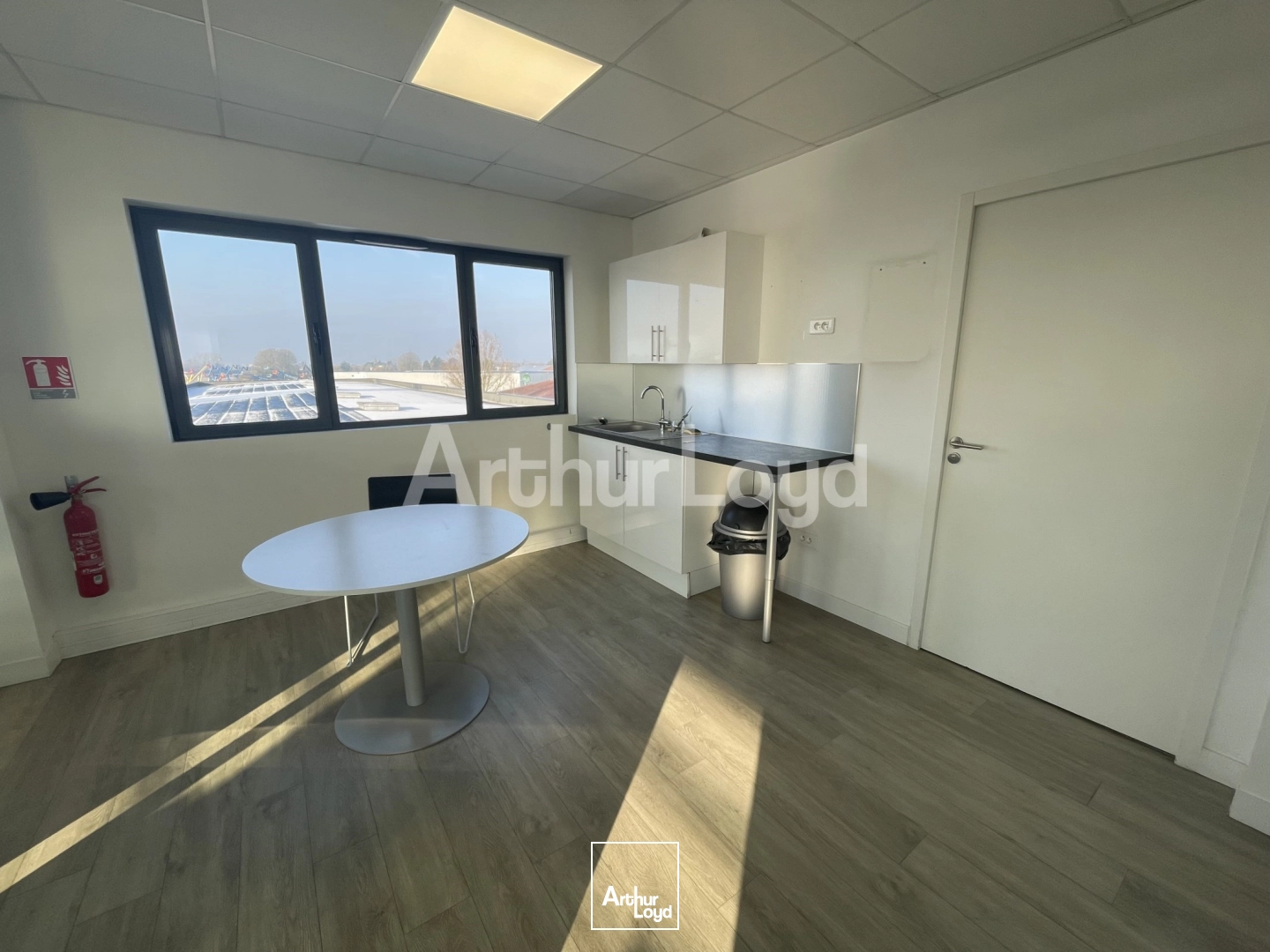 Bureaux - Location - VENDEVILLE - 59175 - 126-126 - 7721027