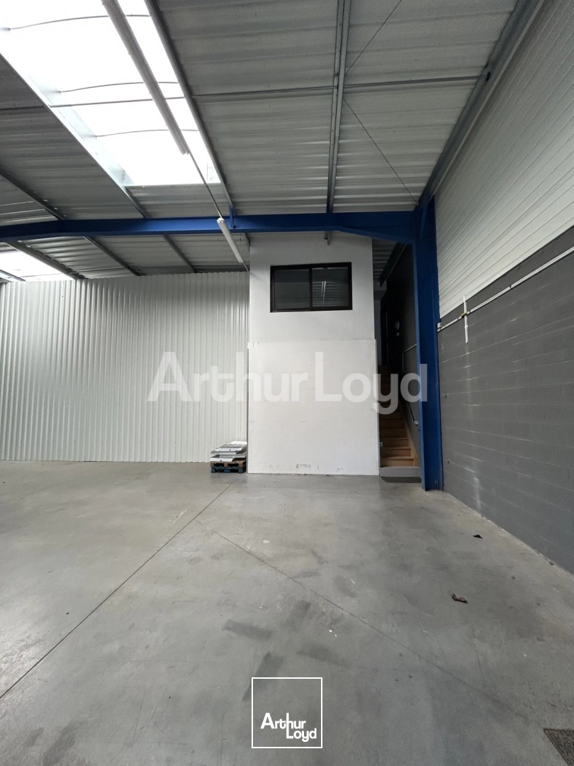 Locaux d'activité & Entrepôts - Location - SOMAIN - 59490 - 330-330 - 7721667