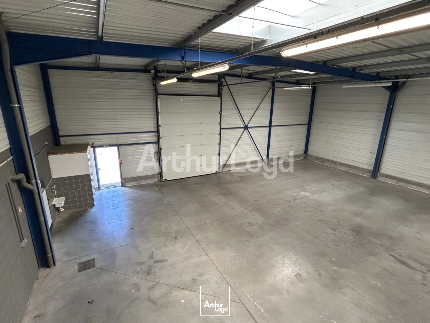 Locaux d'activité & Entrepôts - Location - SOMAIN - 59490 - 330-330 - 7721666