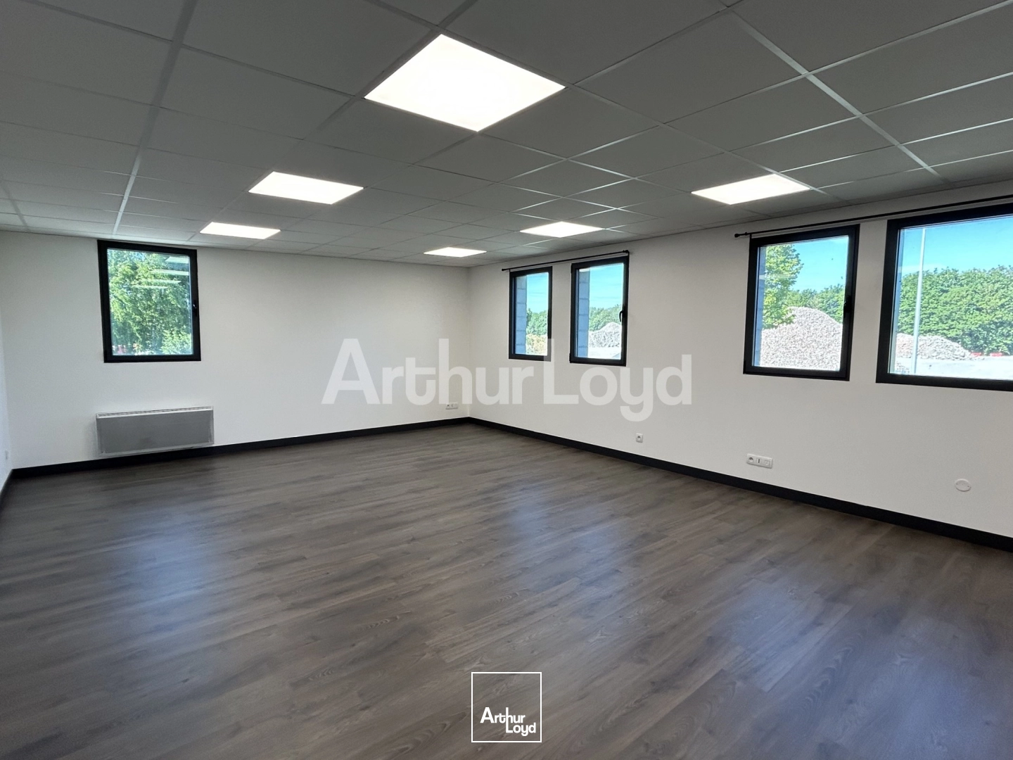 Locaux d'activité & Entrepôts - Location - SOMAIN - 59490 - 330-330 - 7721668