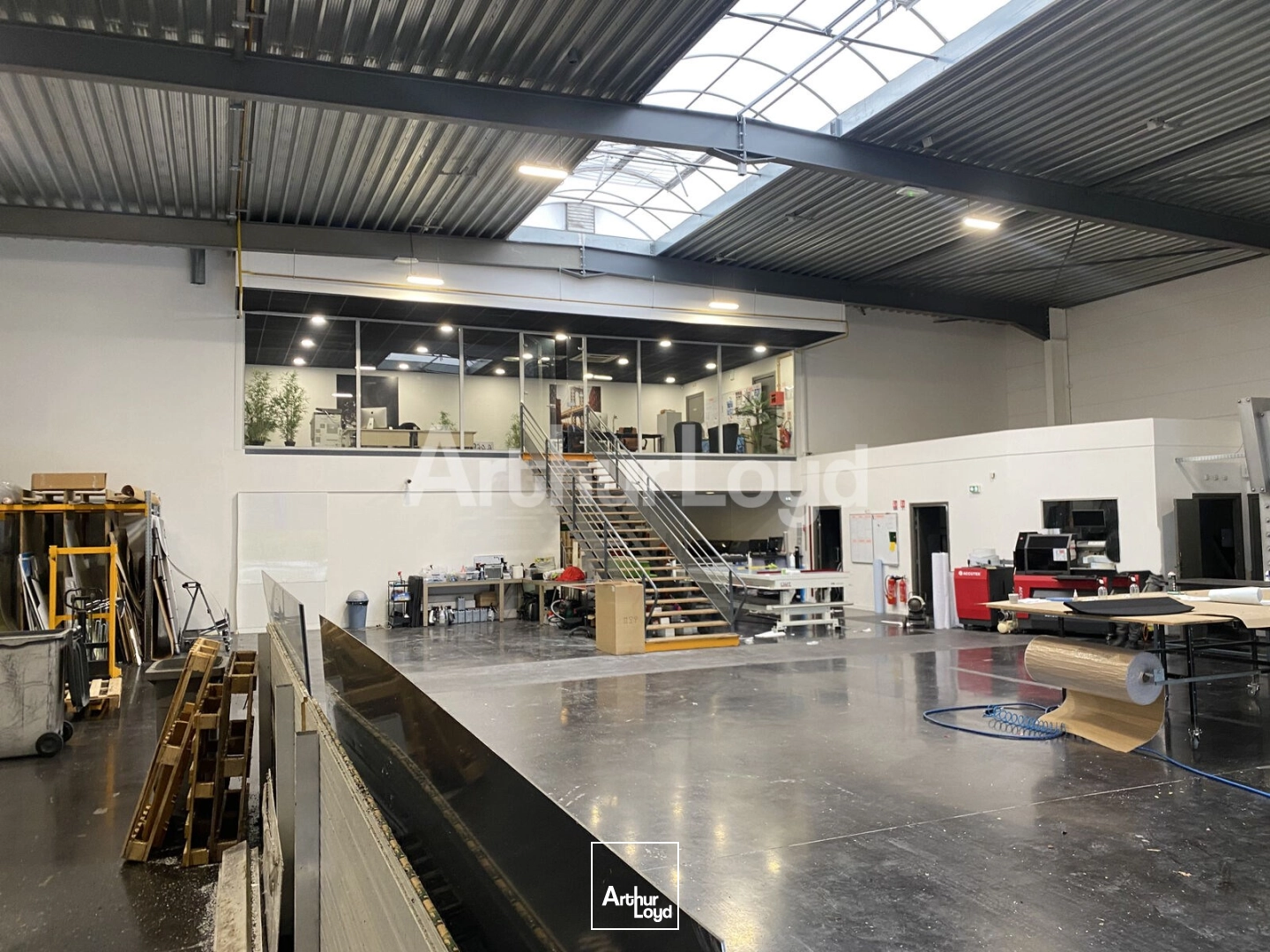 Locaux d'activité & Entrepôts - Location - RONCQ - 59223 - 655.25-2617.46 - 7721682