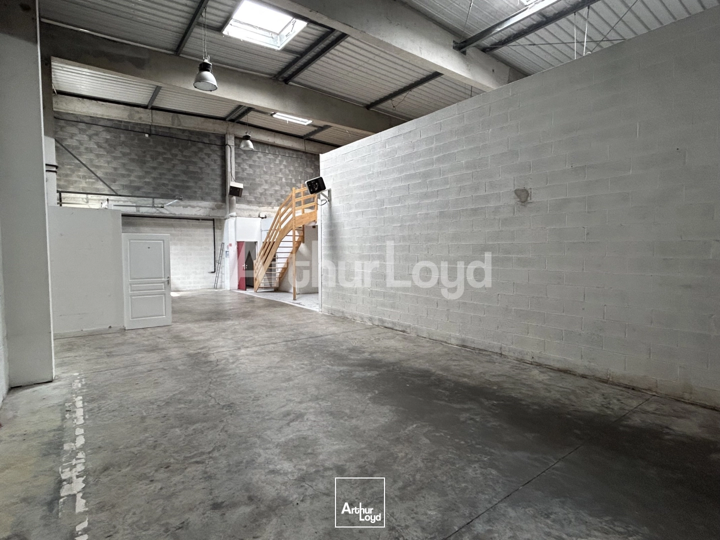 Locaux d'activité & Entrepôts - Location - LA MADELEINE - 59110 - 234-594 - 7721733