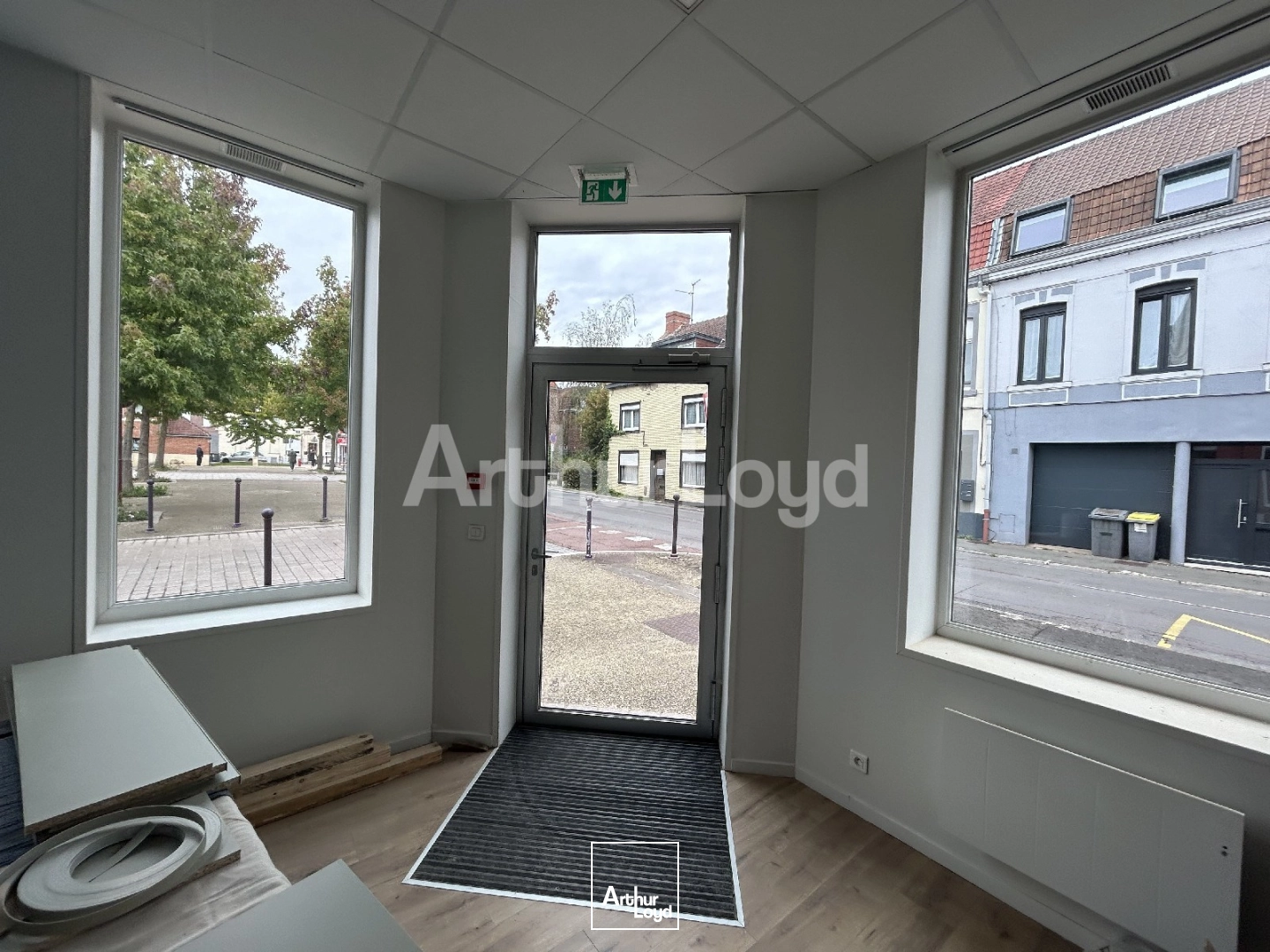 Locaux commerciaux - Location - LYS LEZ LANNOY - 59390 - 50-50 - 7722074