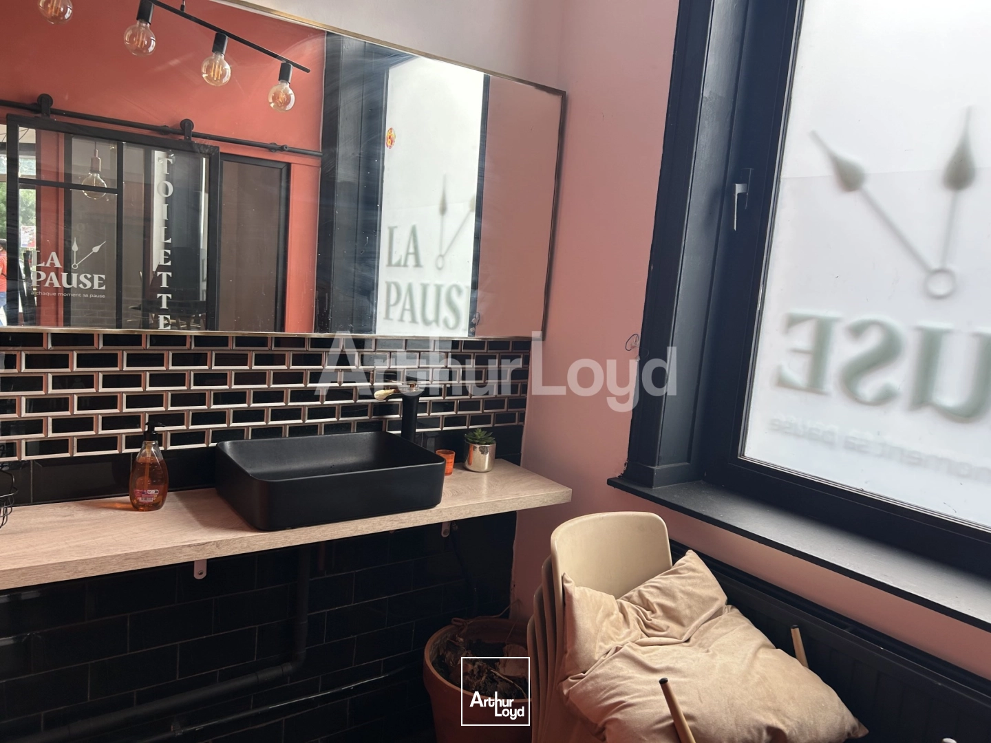 Locaux commerciaux - Cession - LILLE - 59000 - 82-82 - 7722232