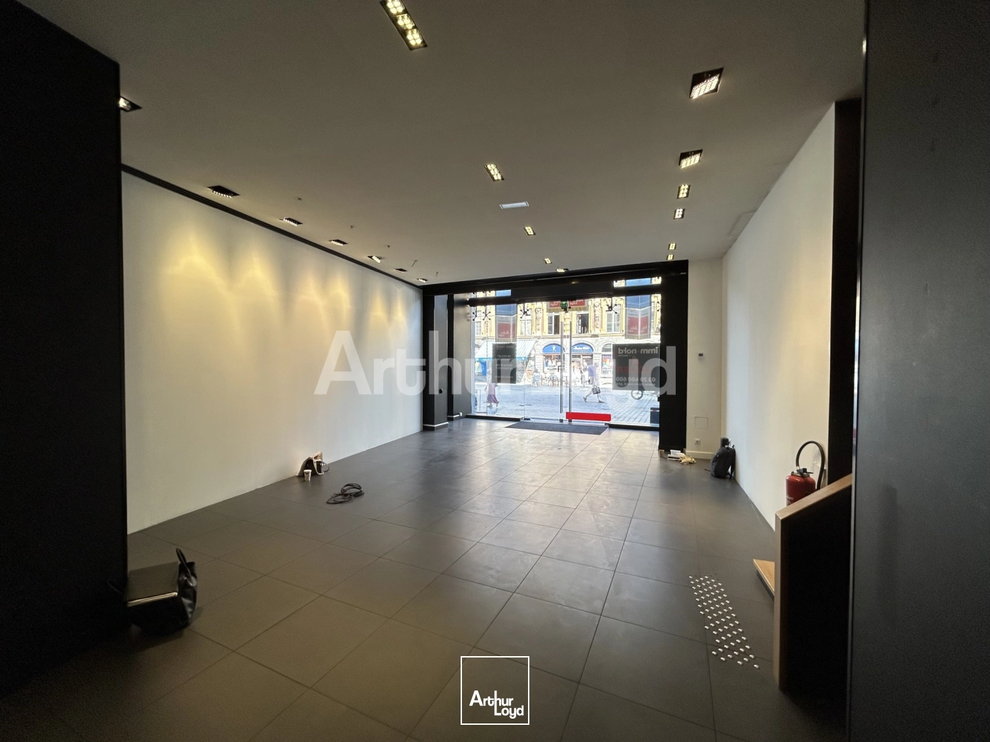 Locaux commerciaux - Location - LILLE - 59000 - 598.4-598.4 - 7722243