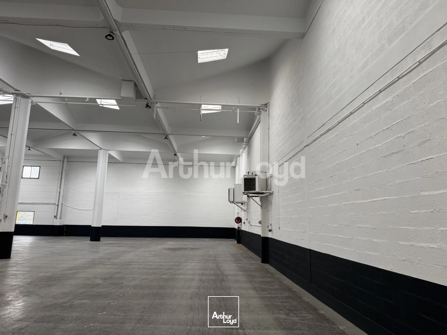 Locaux d'activité & Entrepôts - Location - VILLENEUVE D'ASCQ - 59650 - 576-3552 - 7722432