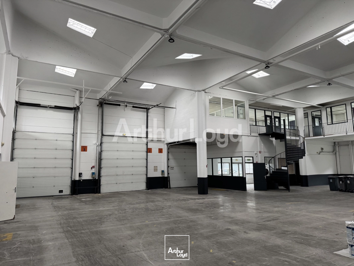 Locaux d'activité & Entrepôts - Location - VILLENEUVE D'ASCQ - 59650 - 576-3552 - 7722431