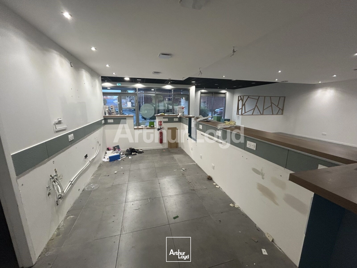 Locaux commerciaux - Location - PERENCHIES - 59840 - 166.65-166.65 - 7722437