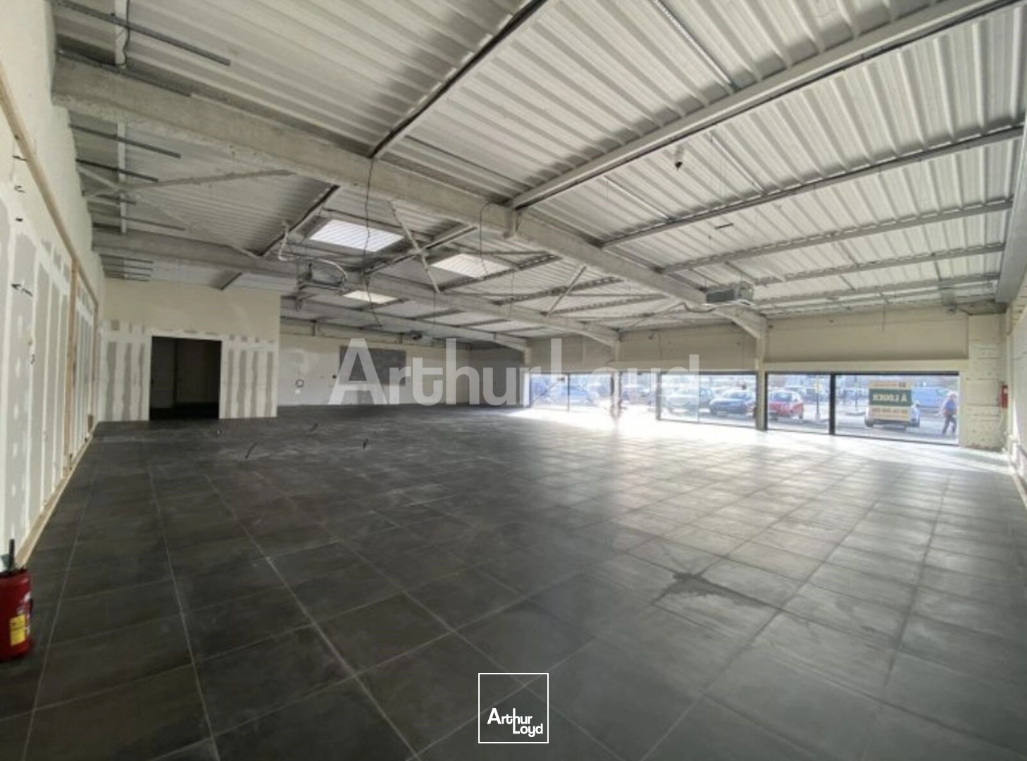 Locaux commerciaux - Location - SIN LE NOBLE - 59450 - 564-564 - 7723254