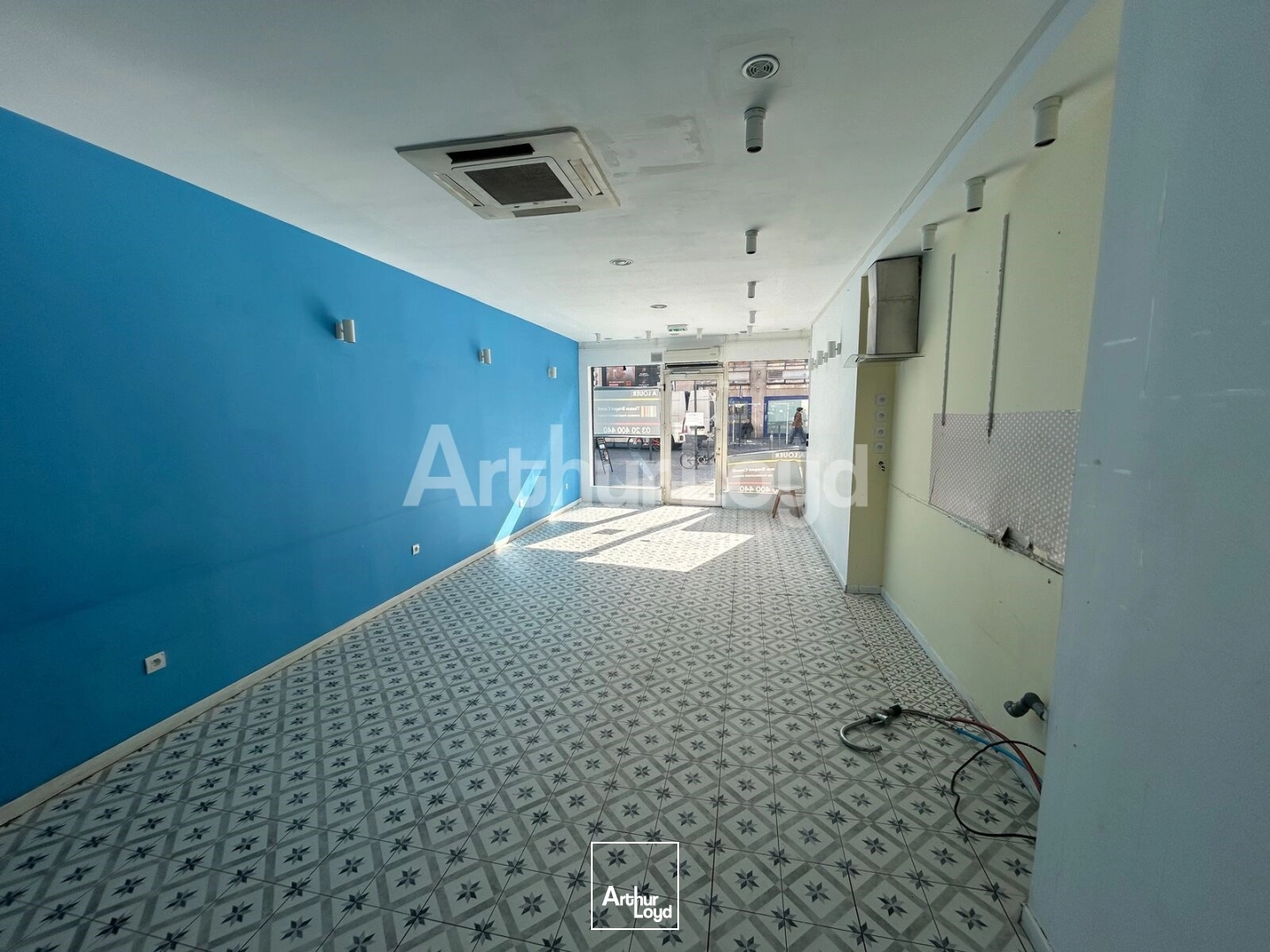 Locaux commerciaux - Location - LILLE - 59000 - 20-70 - 7723446