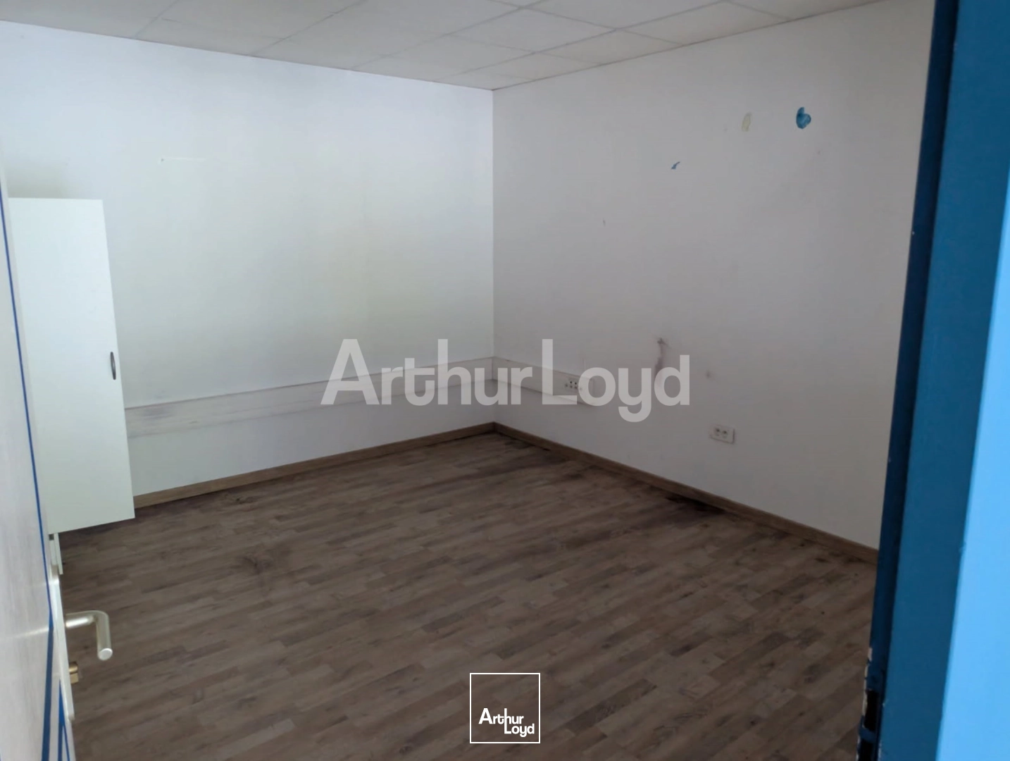 Locaux commerciaux - Location - TRITH SAINT LEGER - 59125 - 189-189 - 7723845