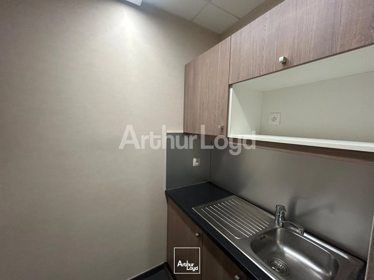 Locaux commerciaux - Location - BOUSBECQUE - 59166 - 150-150 - 7724489