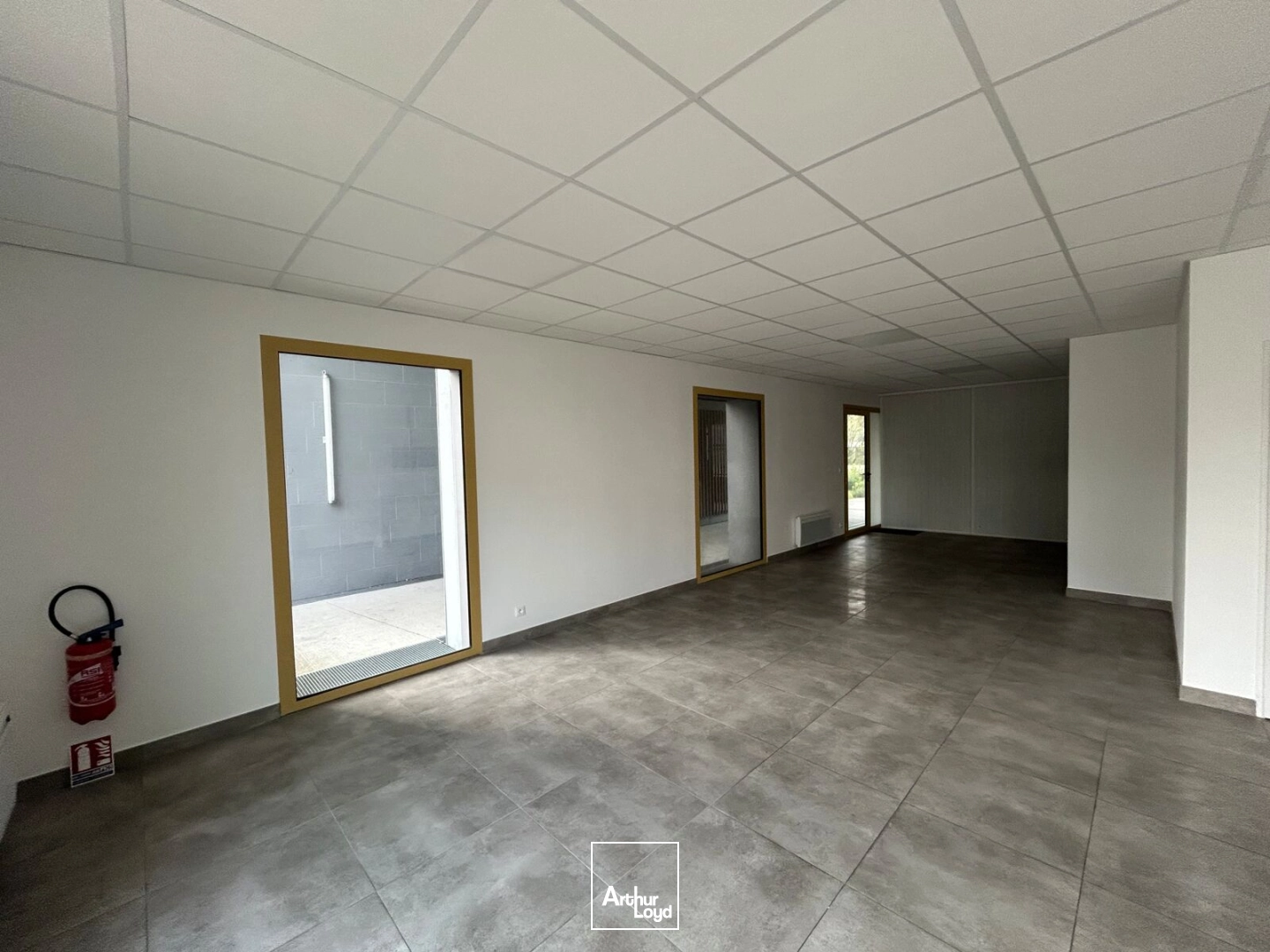 Locaux commerciaux - Location - SAUTRON - 44880 - 93.7-93.7 - 7725800