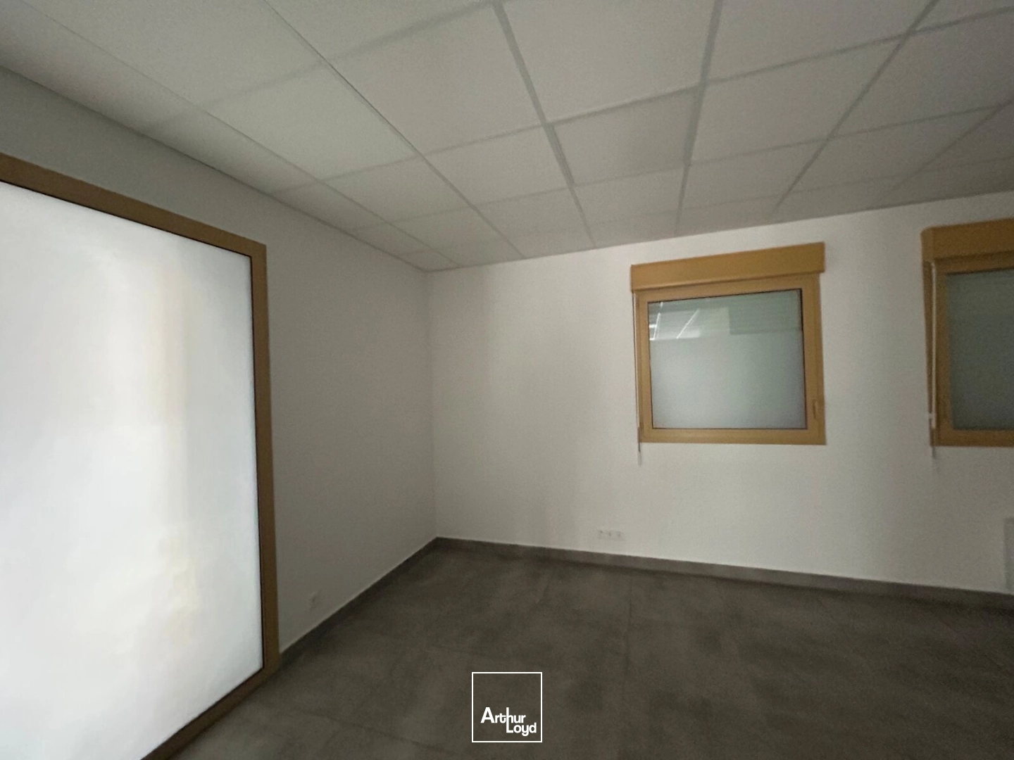 Locaux commerciaux - Location - SAUTRON - 44880 - 93.7-93.7 - 7725802