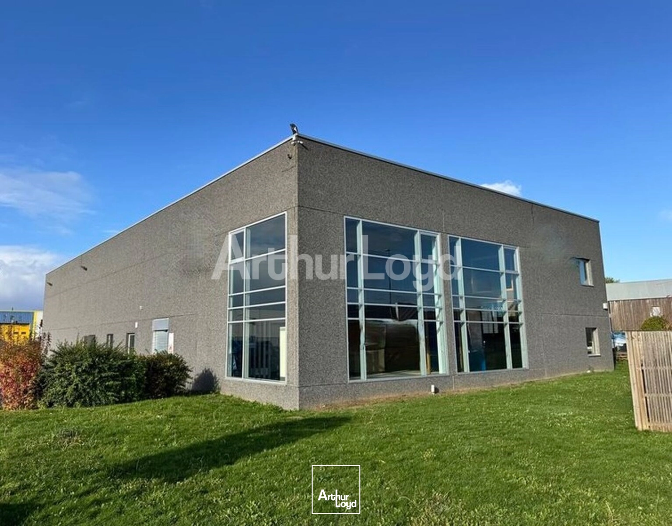 Locaux d'activité & Entrepôts - Location - HALLENNES LEZ HAUBOURDIN - 59320 - 930-930 - 7725934