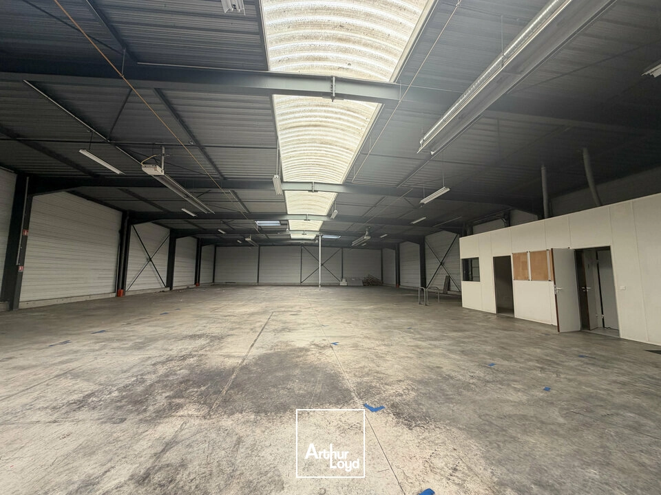 Locaux d'activité & Entrepôts - Location - BOURGES - 18000 - 1118-1118 - 7726573