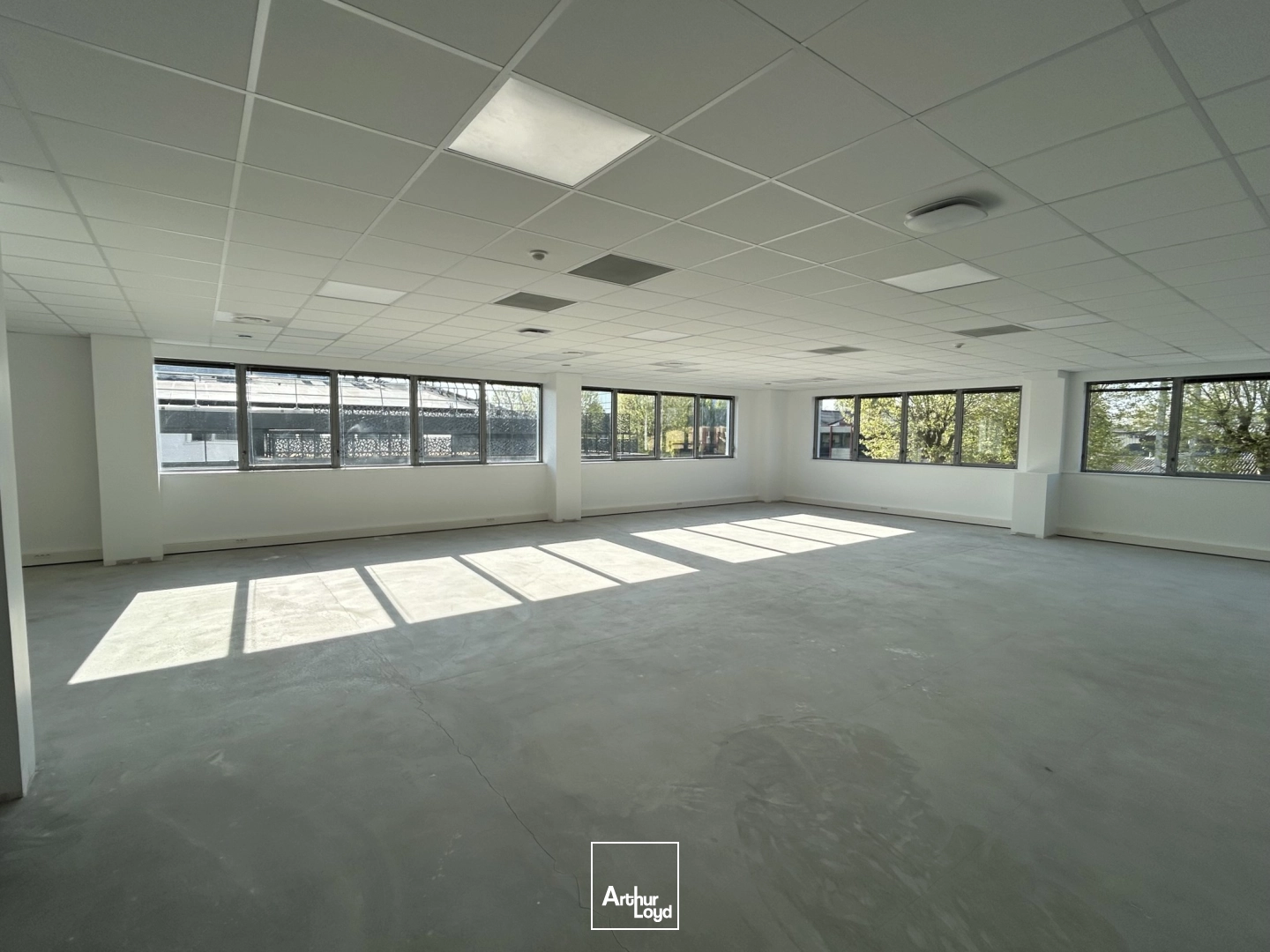 Locaux d'activité & Entrepôts - Location - VILLENEUVE LA GARENNE - 92390 - 969-969 - 7726929