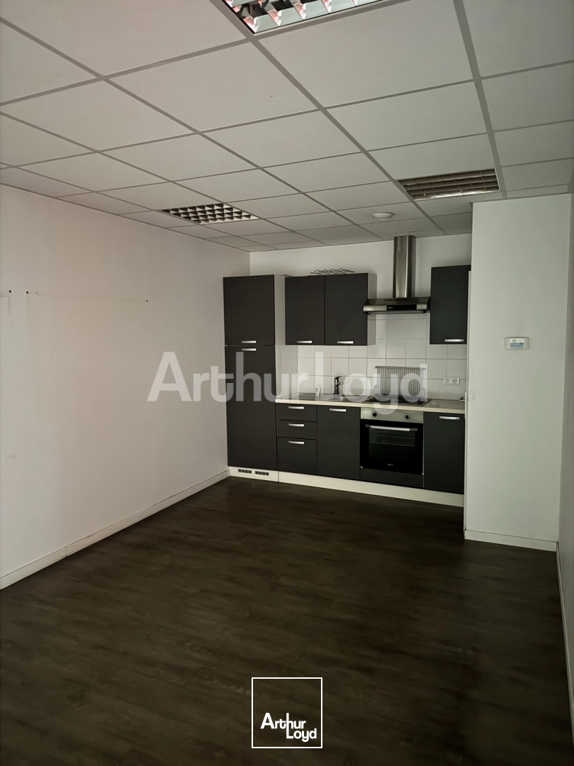 Locaux d'activité & Entrepôts - Location - WASQUEHAL - 59290 - 882-2934 - 7730959