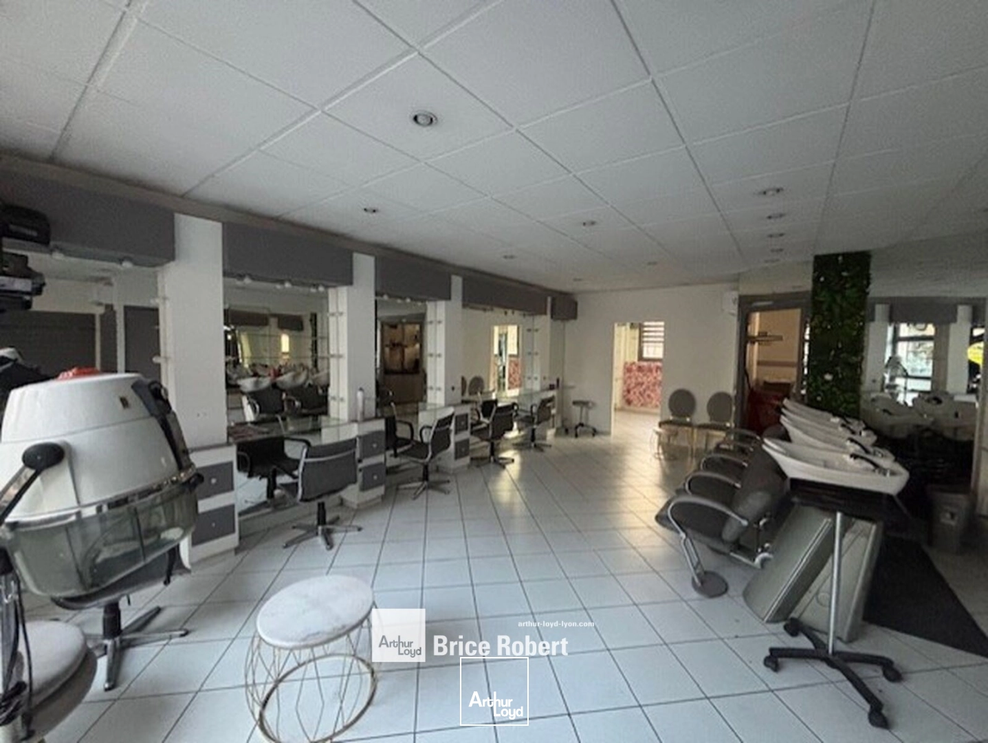 Locaux commerciaux - Vente - LYON - 69008 - 62.17-62.17 - 7733821