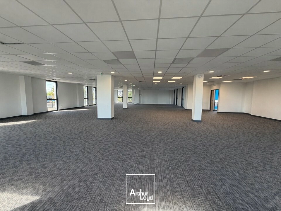 Bureaux - Location - CHAURAY - 79180 - 156-329 - 7749133