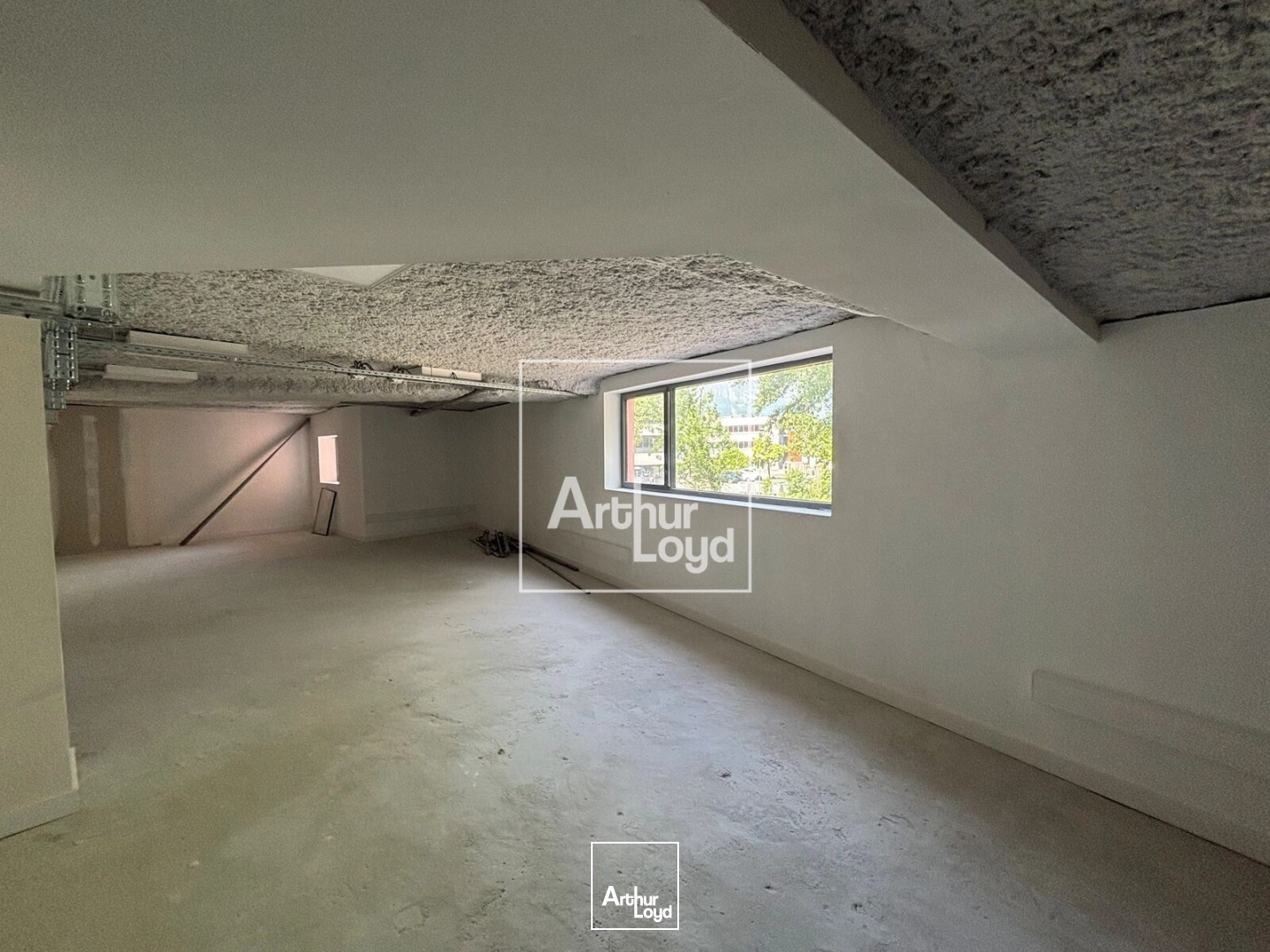 Locaux d'activité & Entrepôts - Vente - GRENOBLE - 38000 - 118.22-1035.88 - 7750669