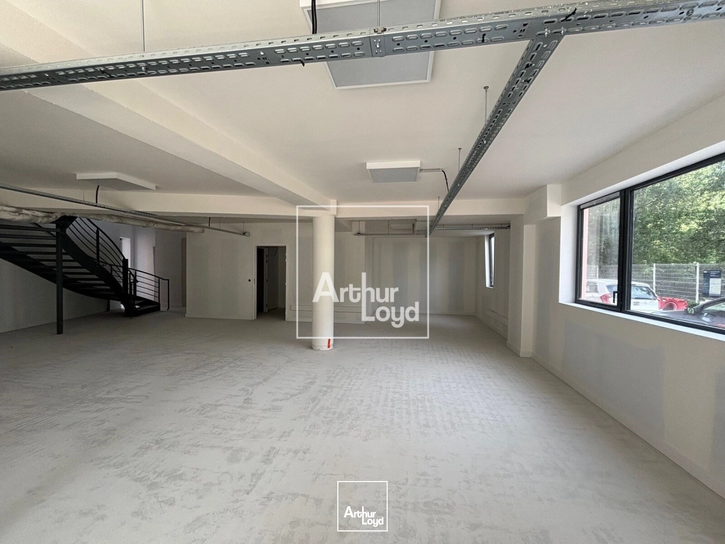 Locaux d'activité & Entrepôts - Vente - GRENOBLE - 38000 - 118.22-1035.88 - 7750663