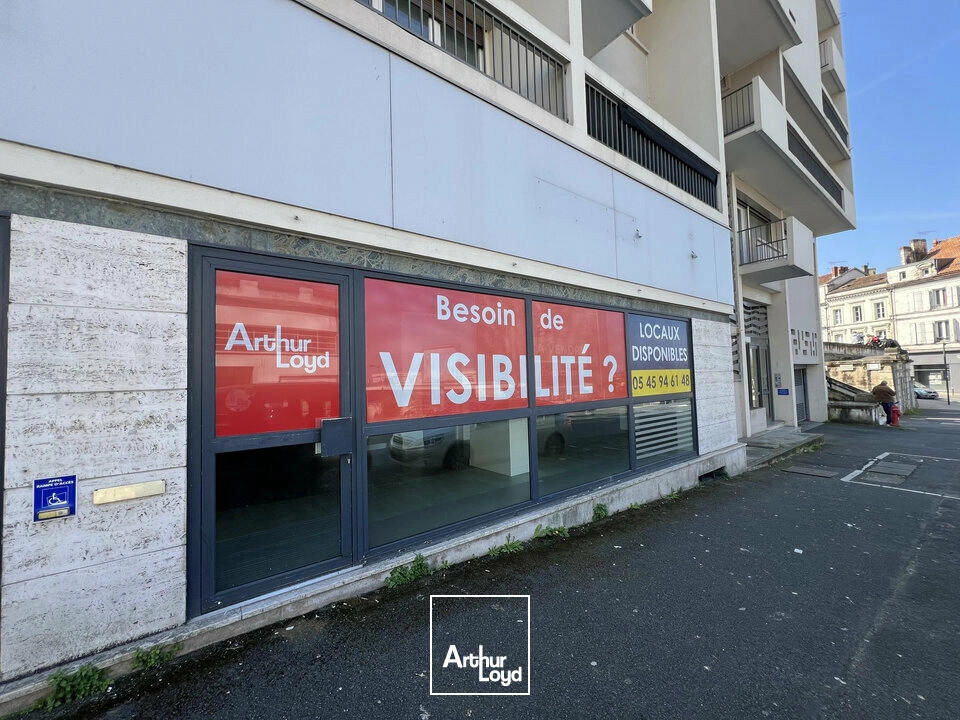 Locaux commerciaux - Vente - ANGOULEME - 16000 - 135.66-135.66 - 7752635