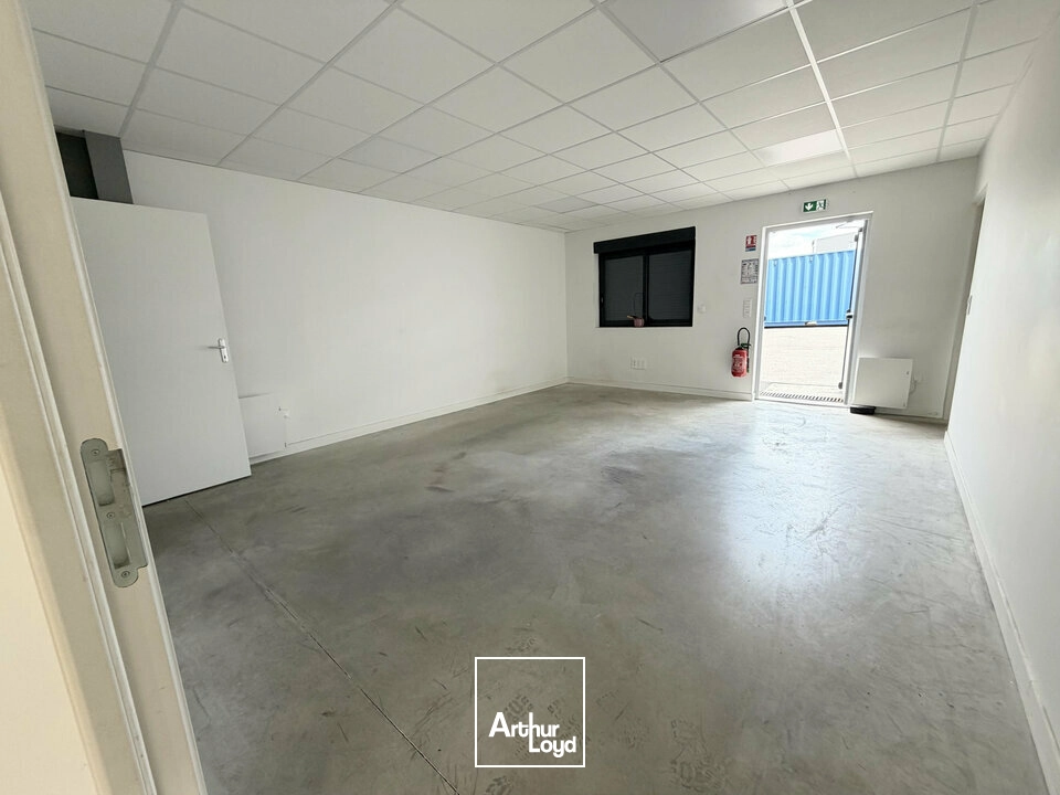 Locaux d'activité & Entrepôts - Location - CORMONTREUIL - 51350 - 480-480 - 7779327