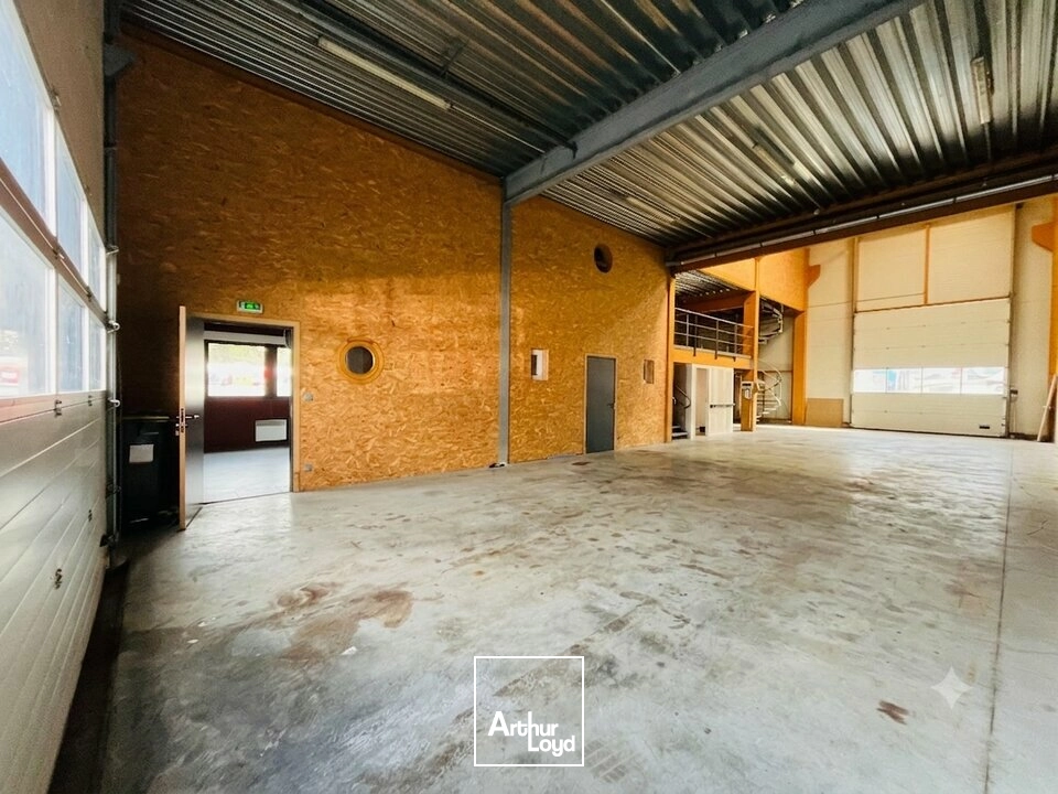 Locaux d'activité & Entrepôts - Location - TANCARVILLE - 76430 - 550-550 - 7799296