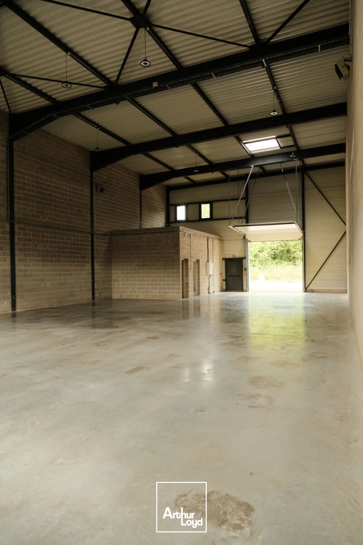 Locaux d'activité & Entrepôts - Location - BEAUVAIS - 60000 - 300-1200 - 7799465