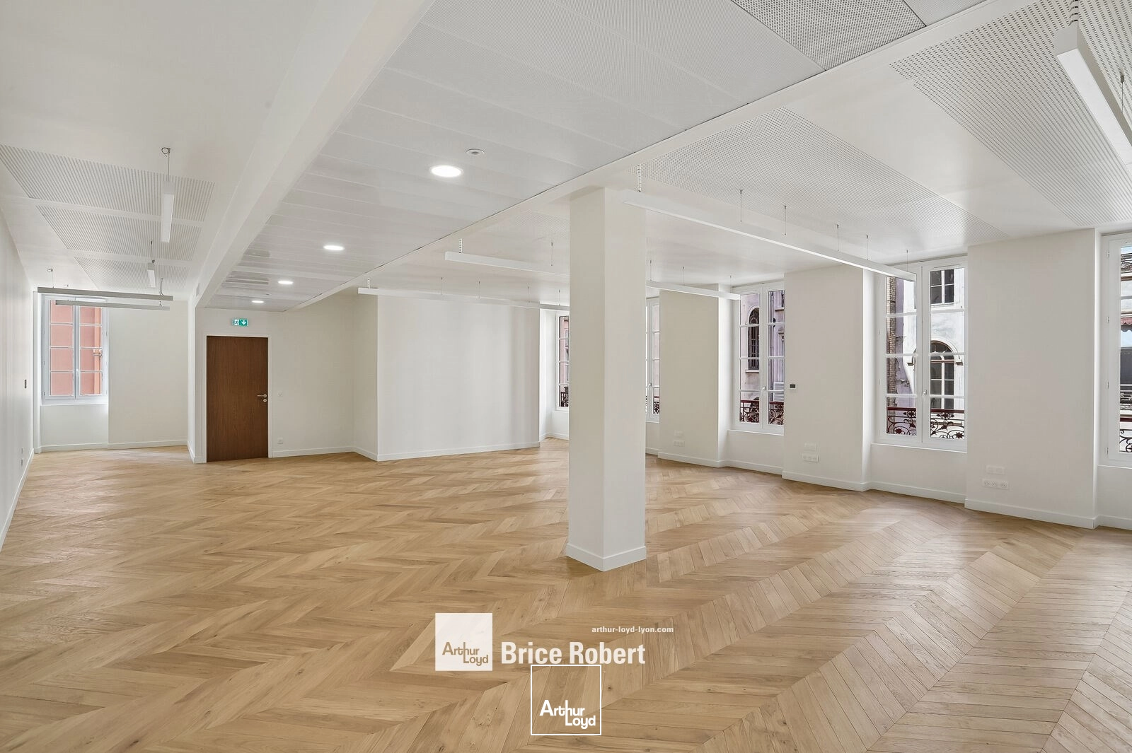Bureaux - Location - LYON - 69002 - 157-645 - 7801402
