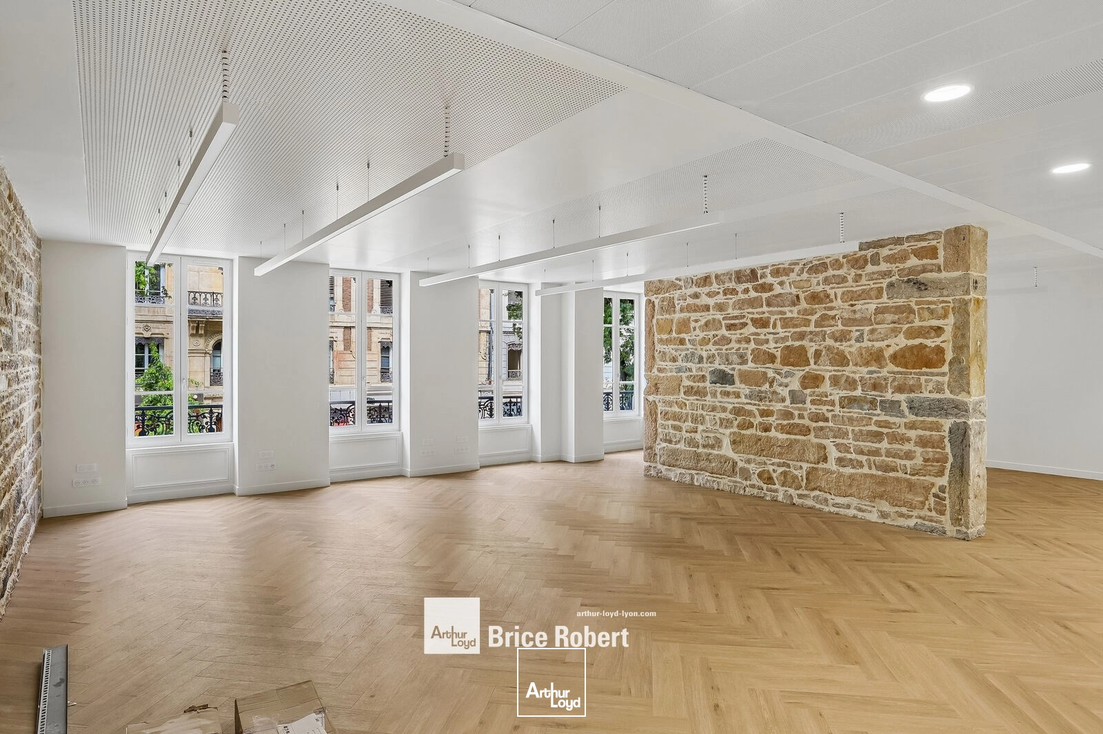 Bureaux - Location - LYON - 69002 - 157-645 - 7801409