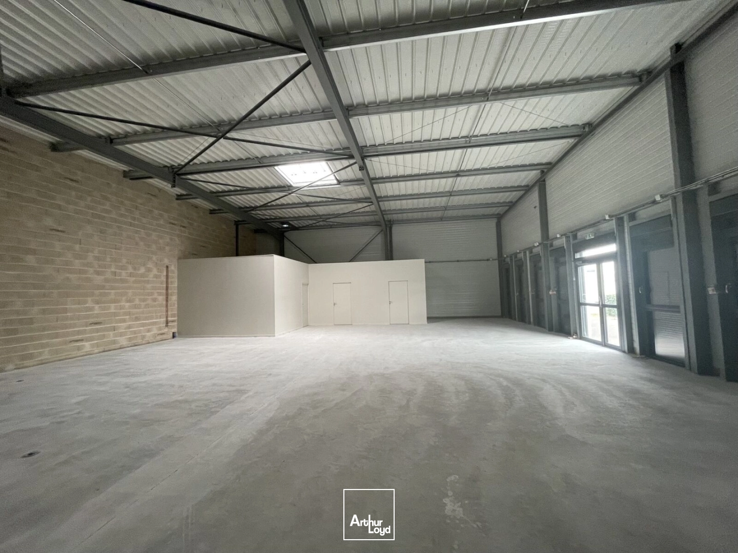 Locaux d'activité & Entrepôts - Vente - CROUY - 02880 - 772-772 - 7801651