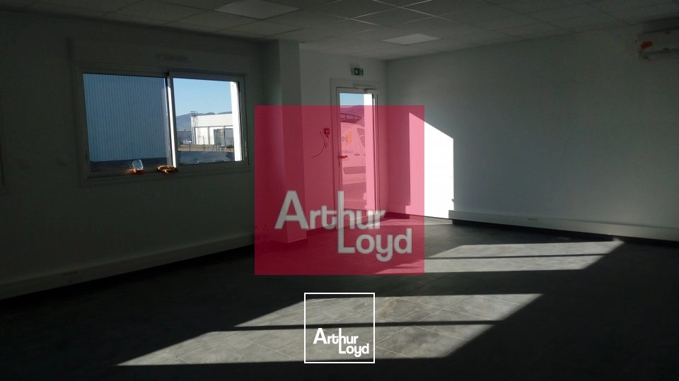 Locaux d'activité & Entrepôts - Location - GERZAT - 63360 - 366-366 - 7804846